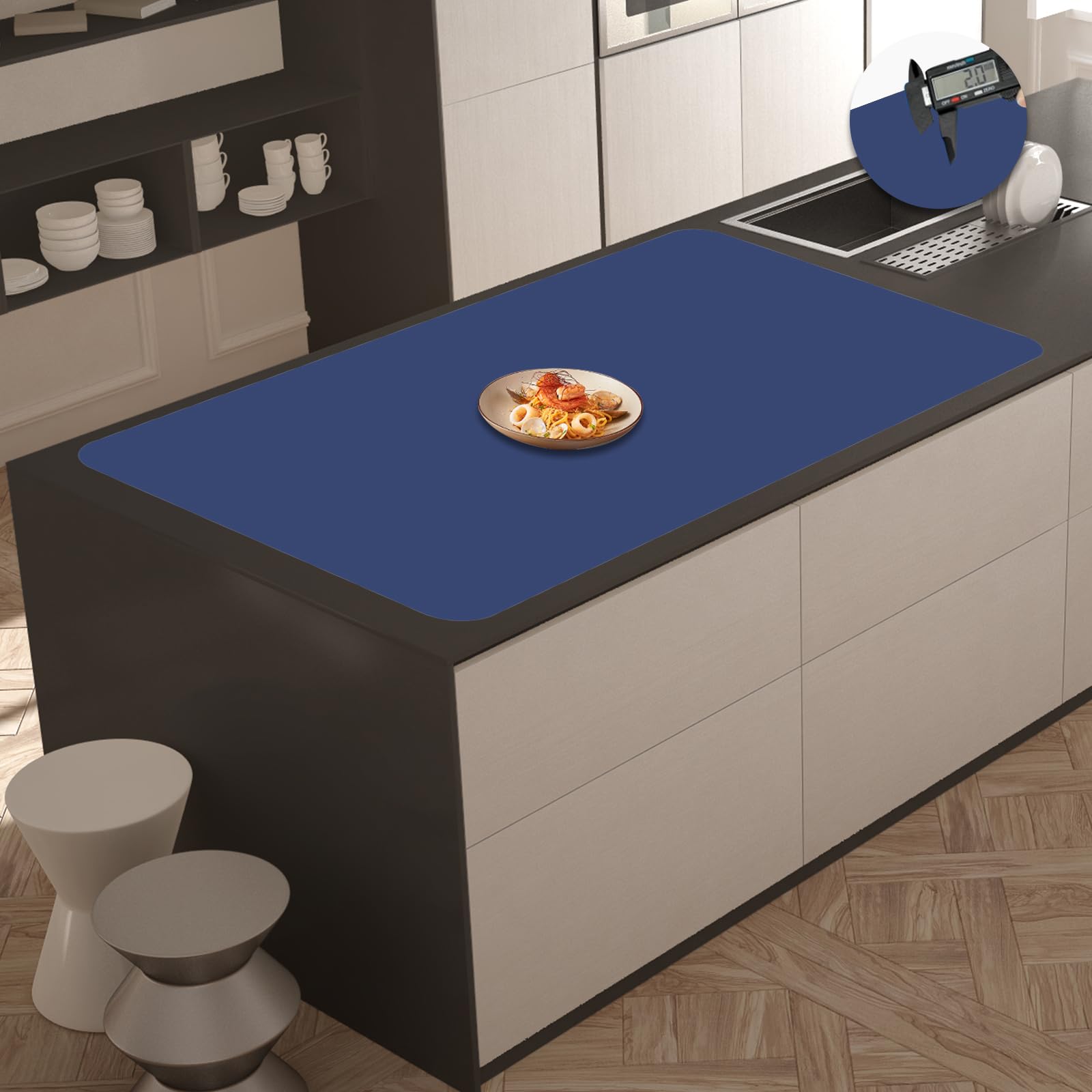 2 mm extra dicke Silikonmatten für Küchentheke, 89,9 x 60,9 cm, Kücheninsel, größte hitzebeständige Backmatte, dickere, rutschfeste Schreibtischschutzmatte, Mehrzweck-Arbeitsplattenschutz, Dunkelblau