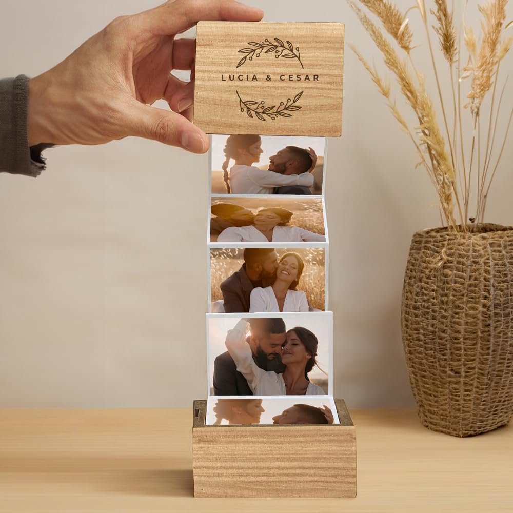 Transparent Gift Caja Álbum de Fotos Acordeón Personalizada. Cajas Sorpresa Personalizadas para Parejas. Regalos Personalizados para Mujer y Hombre. Regalos Originales de San Valentín y Aniversario
