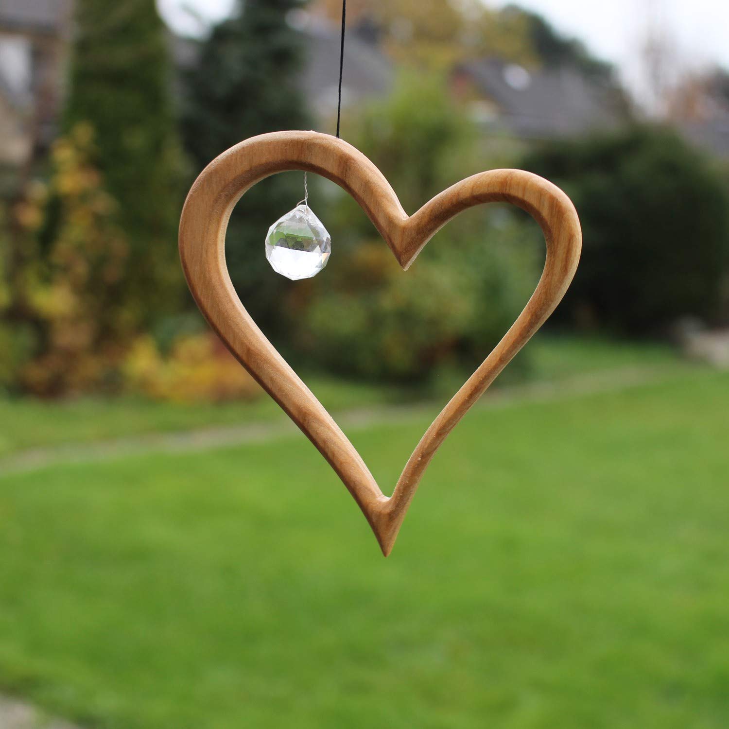 Fensterdeko aus Holz 12,5cm, Herz mit Kristall, Sonnenfänger, Fensterschmuck hängend