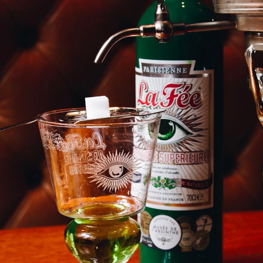 La Fee Parisienne Absinthe 700ml 68% Vol. | Absenta Verde Superior 100% natural | Incluye cuchara de regalo marca la "Fée" para un servicio perfecto | Francia