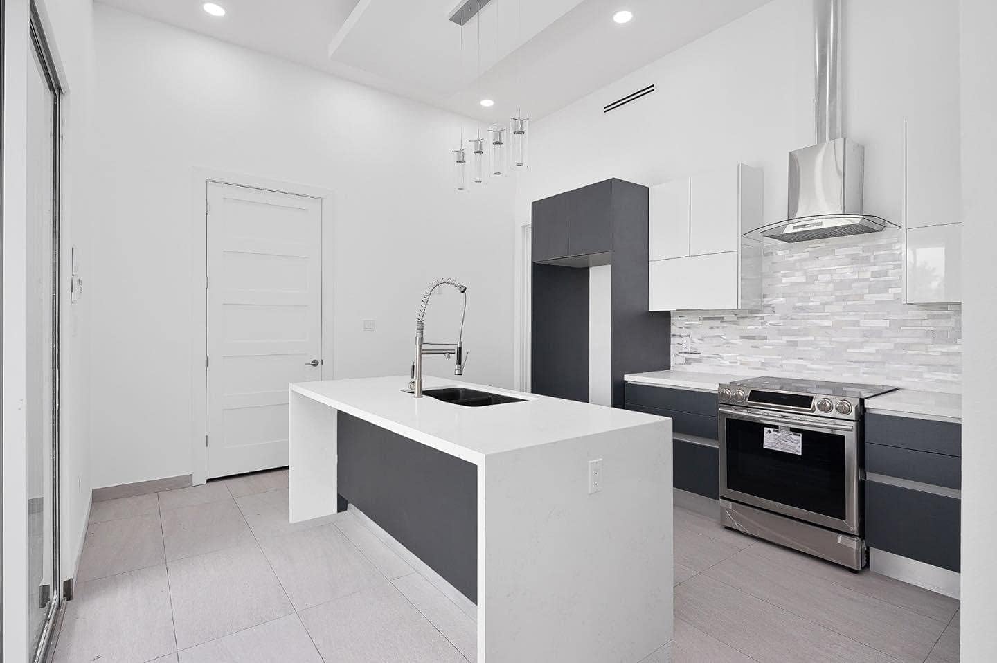 24" Linear Slot Diffuser - 2 Slot - Double Slot Linear Diffuser - Texas Buildmart - Modern AC Vent Covers for Ceilings, Walls & Floors - HVAC Registers, Grilles & Vents - Home & Wall Decor for  - - 