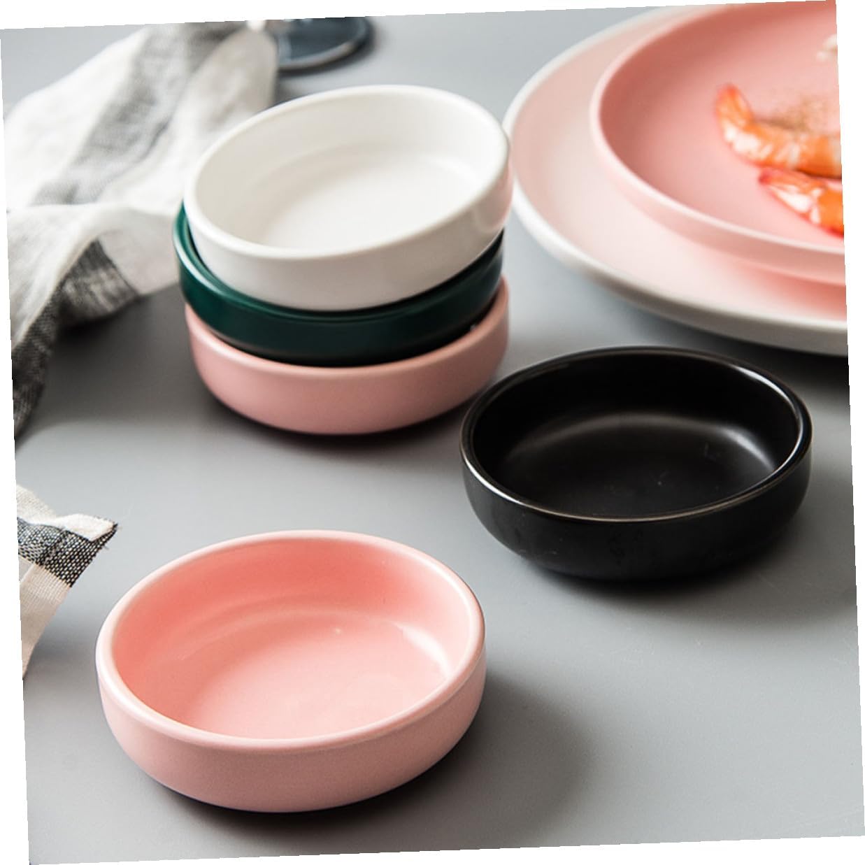 Alipis 4pcs Black Ceramic Seasoning Dishes Soy Sauce Plates Sauce Dipping Holders Household Side Dish Set for Japanese Style Dining and Entertaining