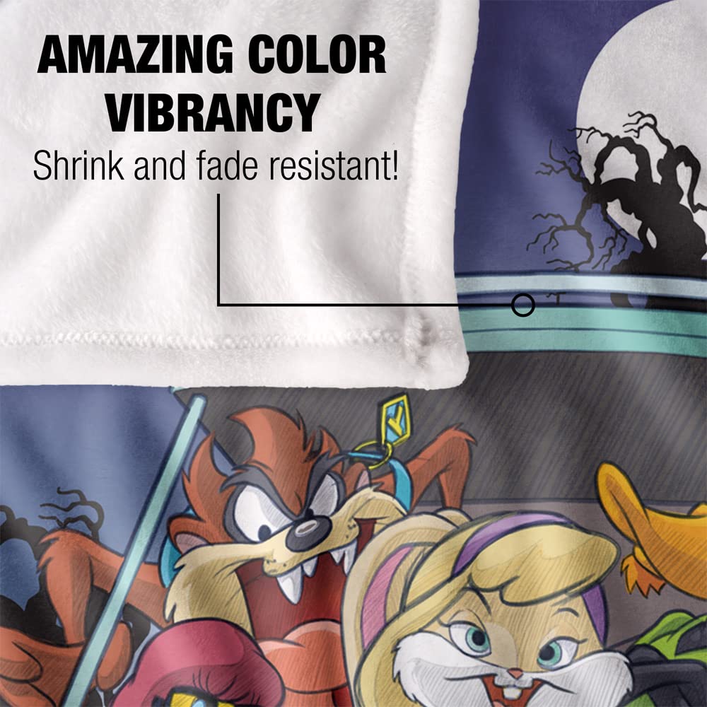 LOONEY TUNES Silky Touch Super Soft Throw Blanket, 152 x 127 cm