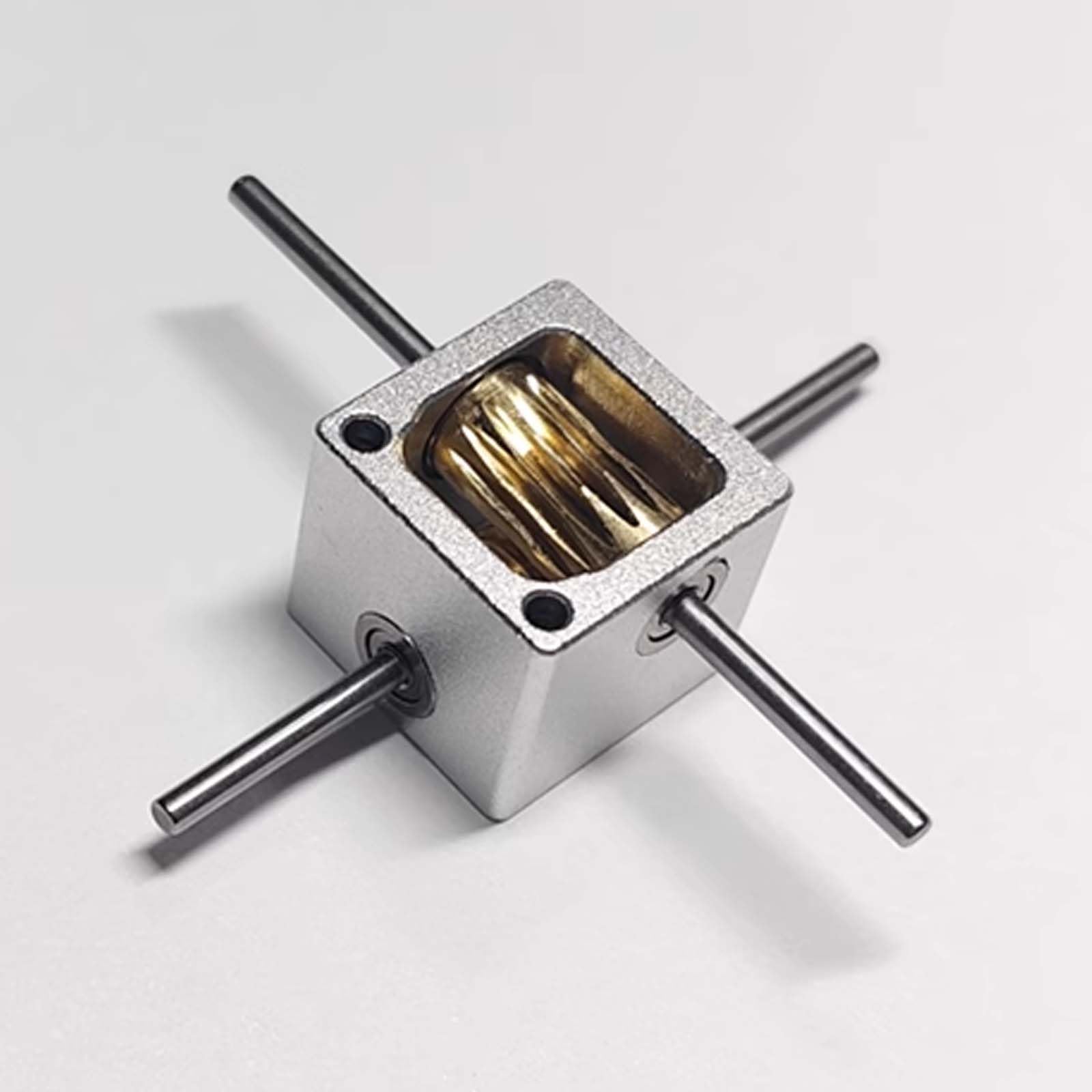 Selbstsperrendes 2/3mm Mini Schneckengetriebe, Rechtwinkliger Dreher, Kleines 90 Grad Untersetzungsgetriebe, Kommutator Getriebegehäuse (A)