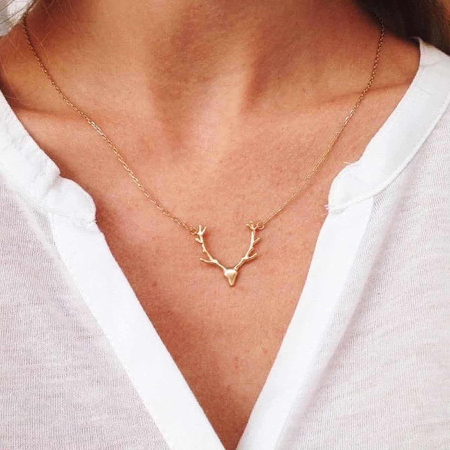 Vintage Deer Antler Pendant Necklace Gold Elk Head Choker Necklace Boho Antler Deer Choker Necklace Cute Animal Necklace Chain Jewelry for Women - Image 2