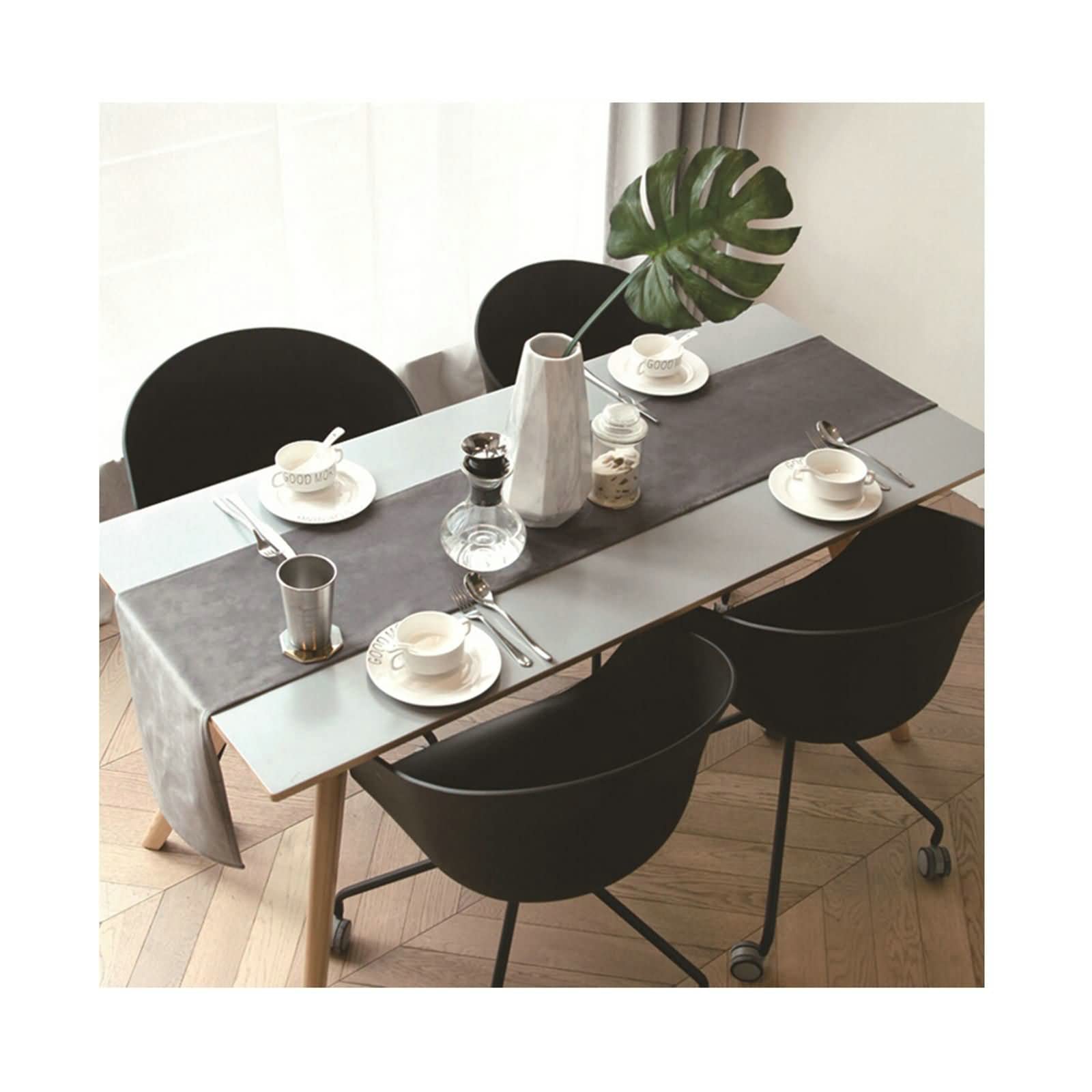 Chemin de table en velours uni gris décoration table longue