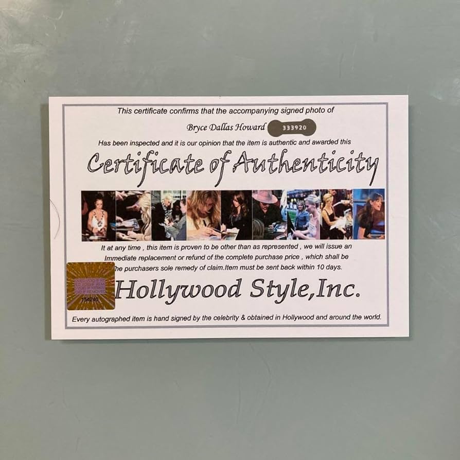 ブライス・ダラス・ハワード直筆サイン入り超 大型写真…ターミネーター ブライス・ダラス・ハワード直筆サイン入り超 大型写真…