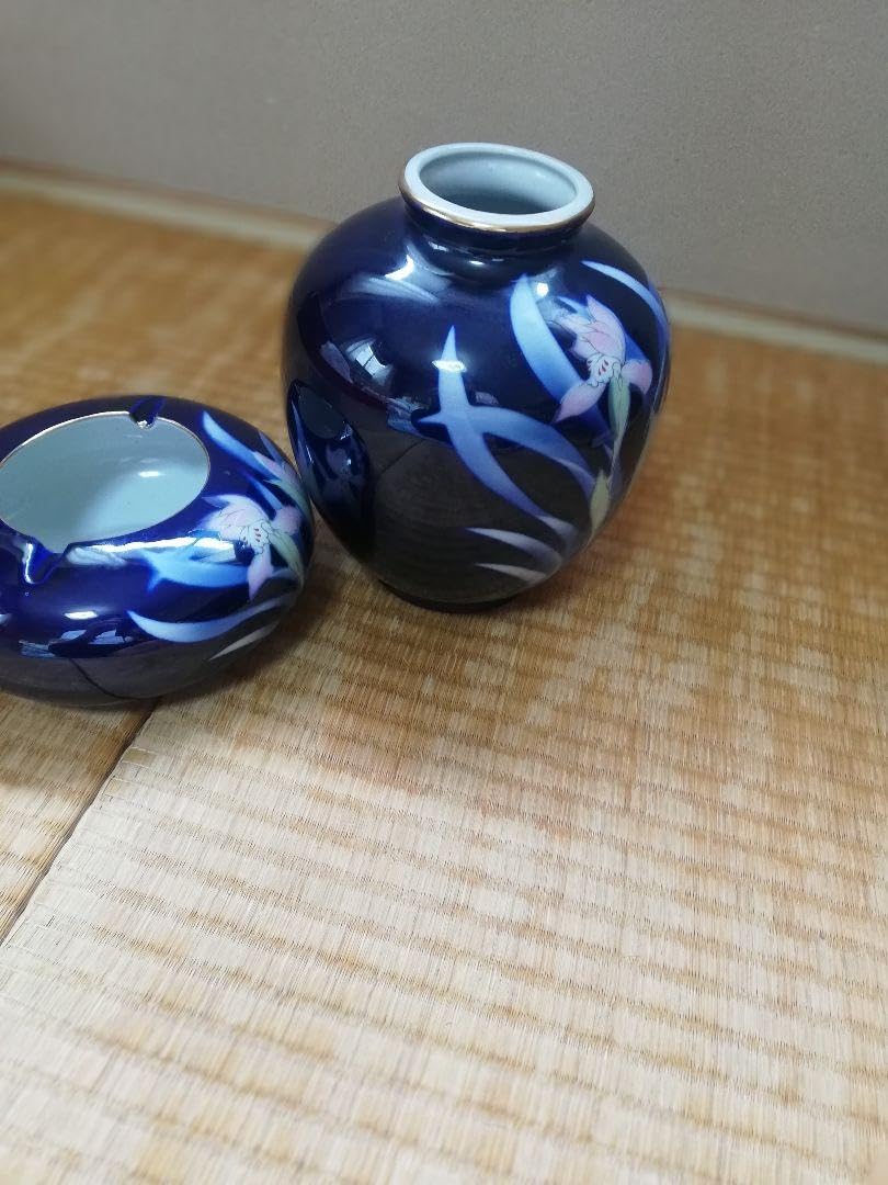 Amazon.co.jp: 大幅箱付品陶器製有田焼若山作高級花瓶＆灰皿セット