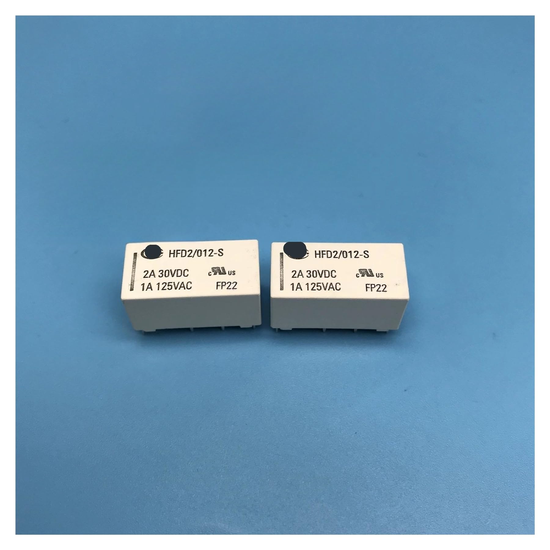 Relais HFD2-012-S 12VDC 8 broches pour commande de signal de carte