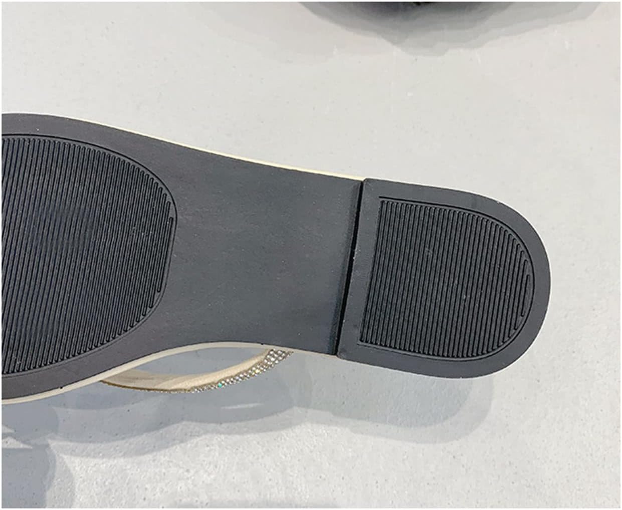 JITUUE 女性用キラキラサンダル、クリップトゥ キラキラ ビーチサンダル レザー ファッション 快適 フラットサンダル サマービ