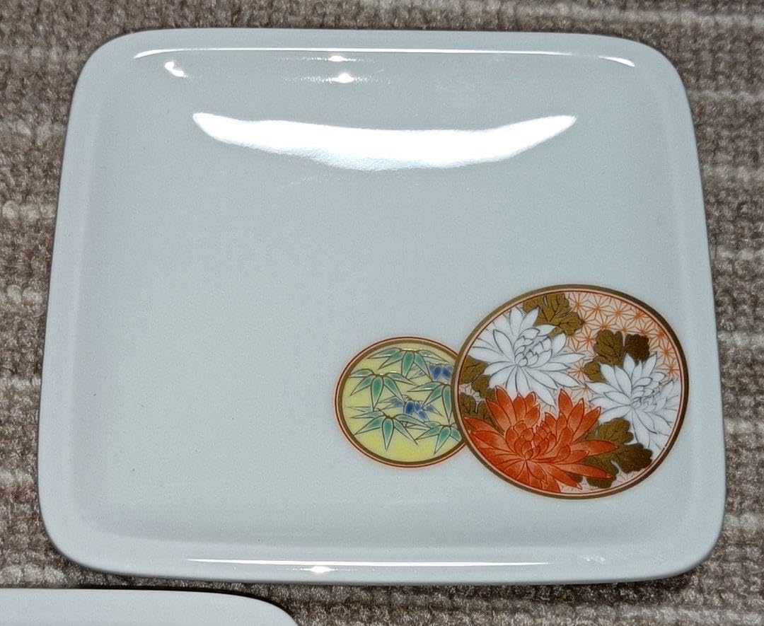 Amazon.co.jp: 深川製磁 寿赤絵 銘々皿 角皿 5枚揃 : ホーム＆キッチン