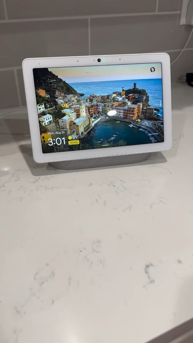 Watch My Review of the Google Nest Hub Max on Amazon Live