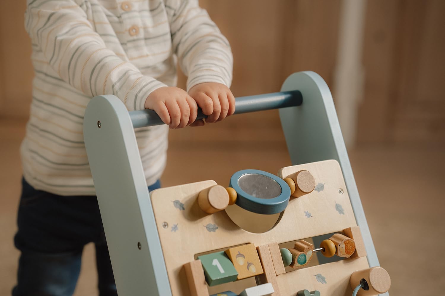Little Dutch Forest Friends 7232 - Carrito de madera para actividades de madera, color azul