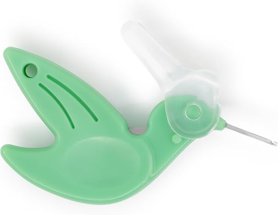 Dritz 270 Hummingbird Needle Threader , Green