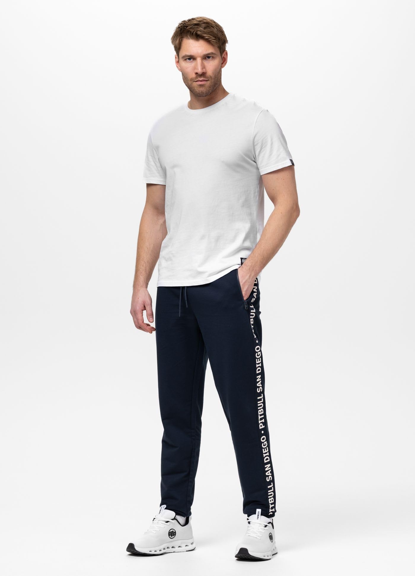 PITBULL - Jogginghose Herren Tape Parker, Trainingshose Herren, Sporthose Reguläre Passform, Sporthose Lang, Trainingsanzug, Sweathose Joggen mit Logostreifen