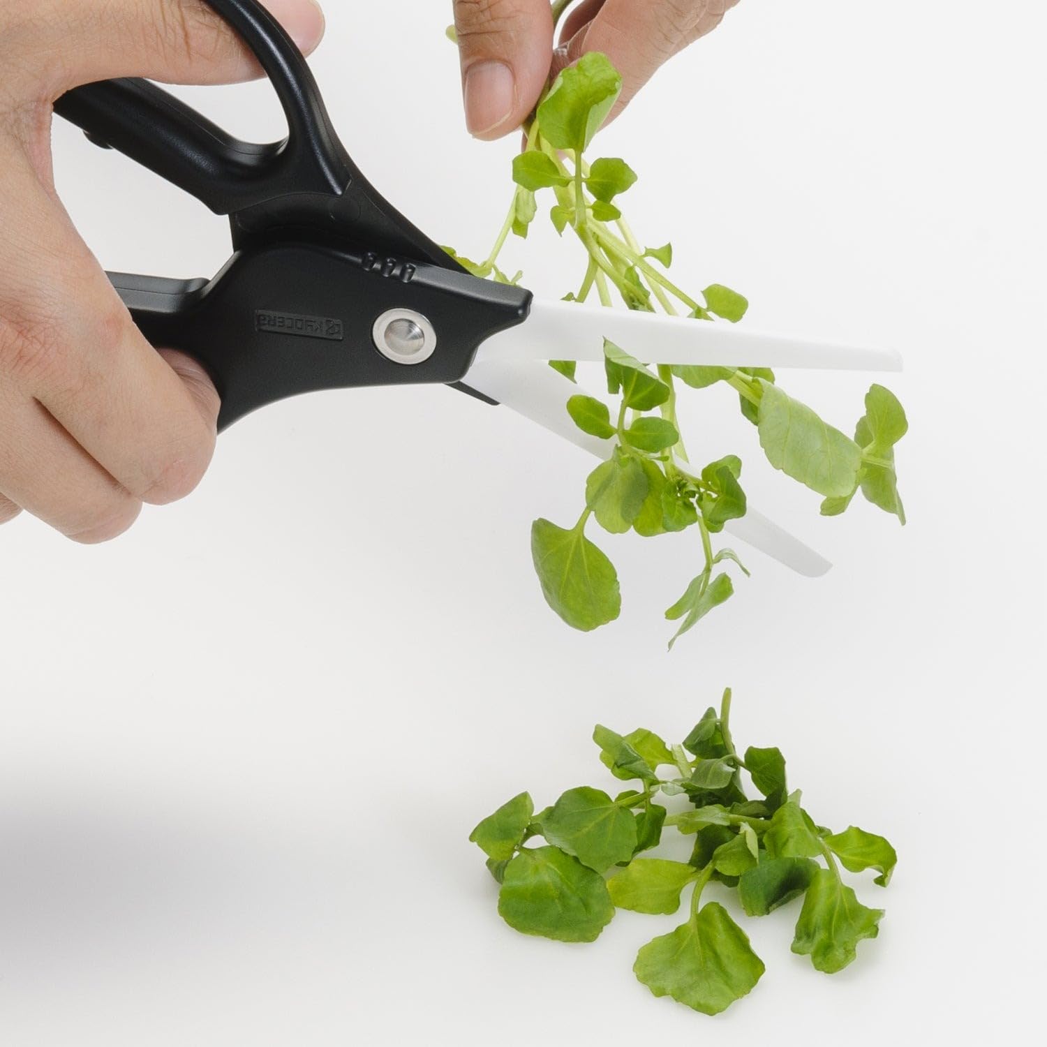 Amazon | 京セラセラミックハサミ、全長7.25インチ、長さ2.7インチの刃