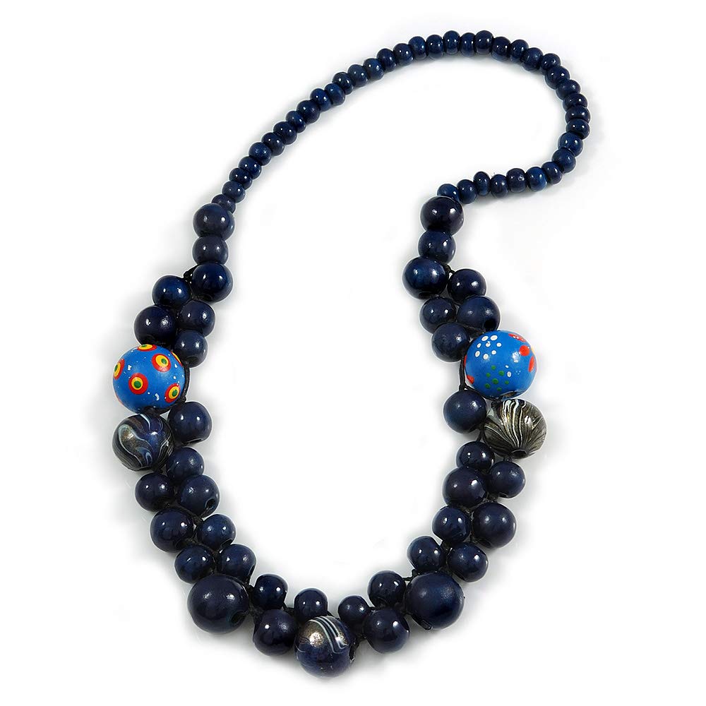 Collana Di Legno Variopinta Delle Perle Fotografia Stock - Immagine di