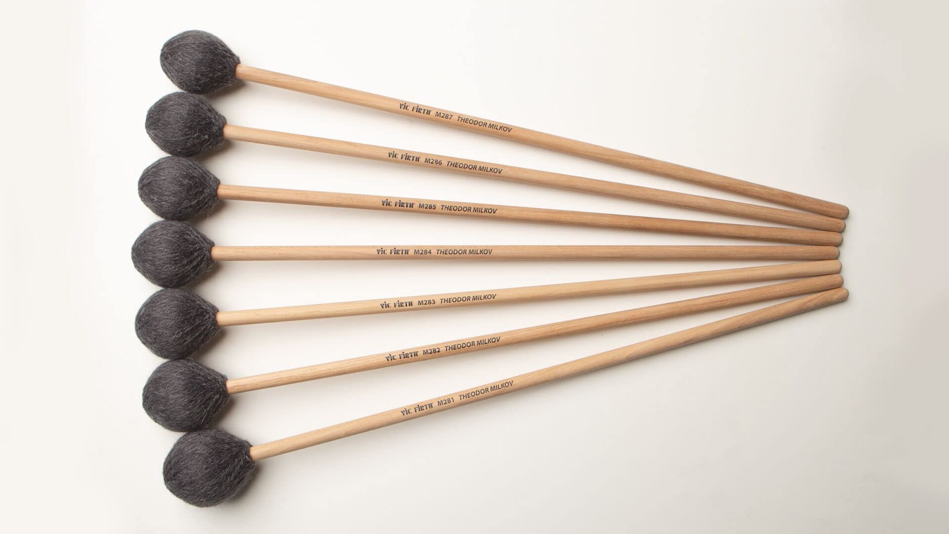 Vic Firth - Bacchette per Marimba Serie Signature - M285 - Theodor Milkov - Duro - Nere