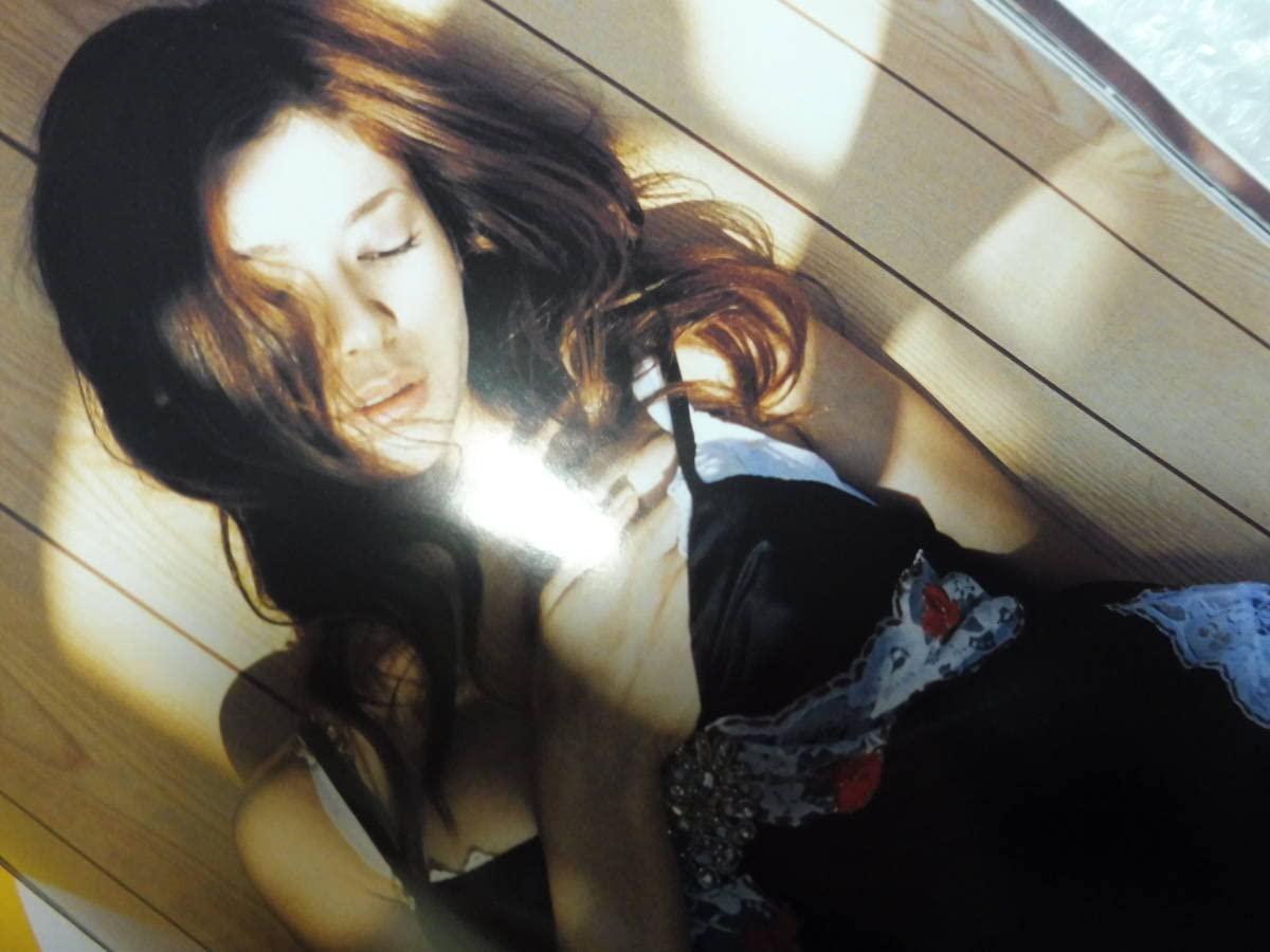 月刊　真木よう子　※貴重品 Amazon.co.jp: 真木よう子 写真集 月刊 真木よう子 : おもちゃ
