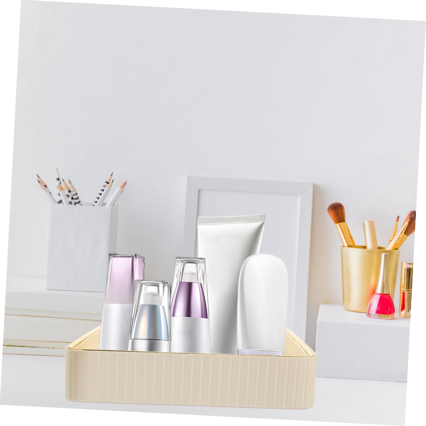 Toyvian Bandeja Cuadrada de Cuero Blanco Borde Dorado Fácil de Limpiar para Llaves y Joyas Adecuado para Tocador y Sala Moderna