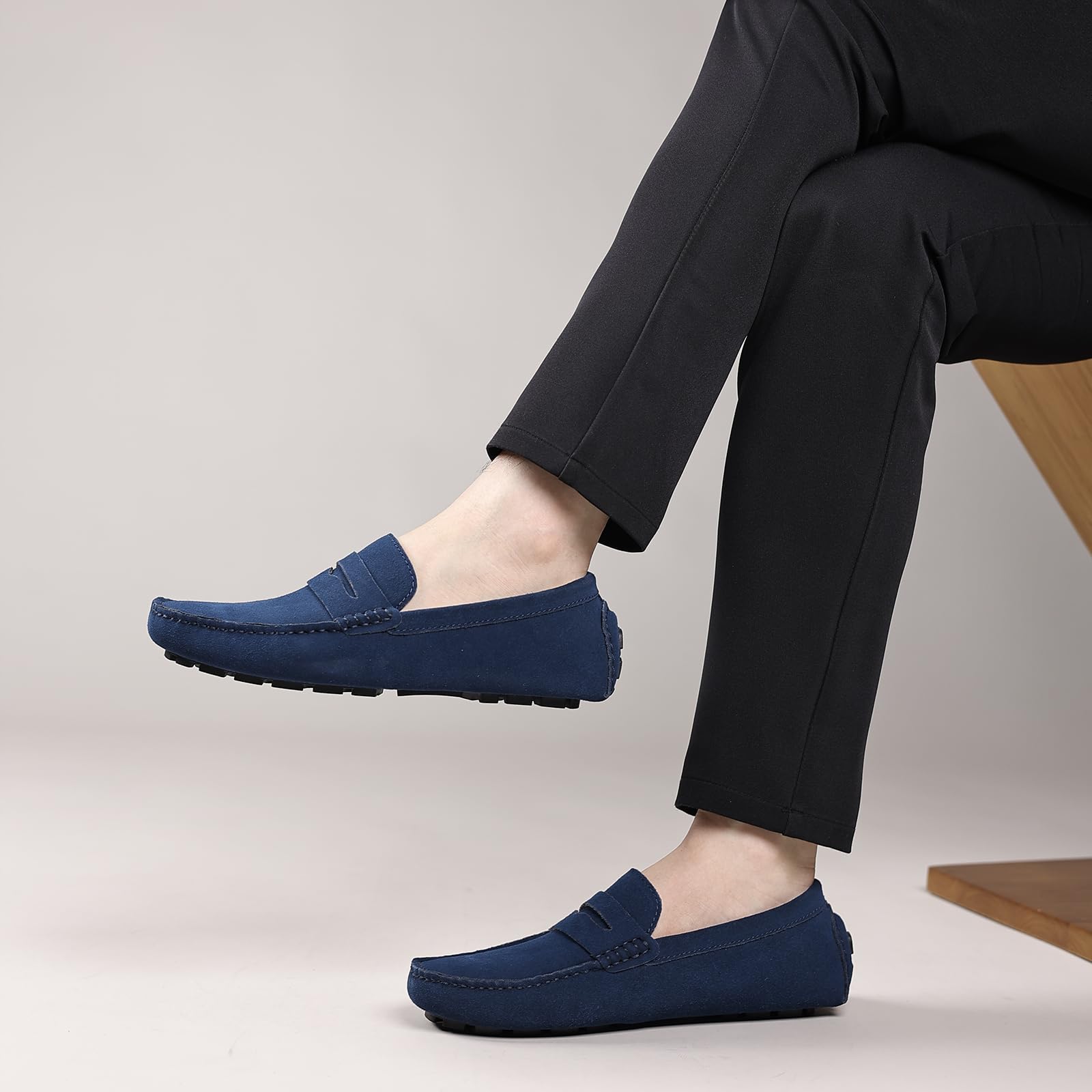 DCZTELG Men's Suede Penny Loafers - Slip-On Comfort Casual Shoes for Business & Driving