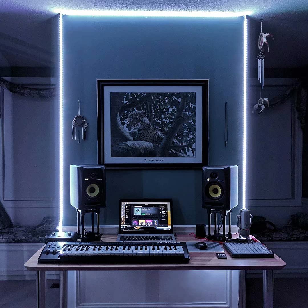 Wodoodporna taśma świetlna LED, 300 diod LED, 2835, 6000 K, 12 V, 5 m, elastyczna taśma świetlna do szafek kuchennych, na zewnątrz/wewnątrz (biała)