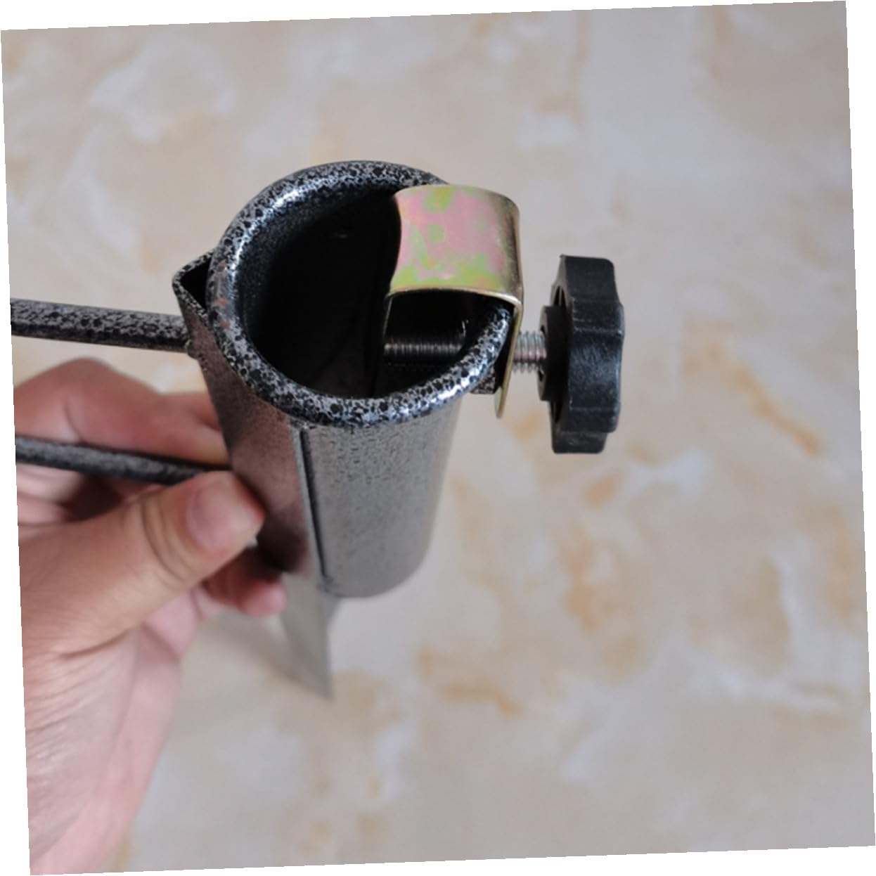 Robuster Strandschirm, Sandanker, einfacher Aufbau und Entfernung, sichere Winkelstütze für Sand und Garten, ideal als Sonnenschutz, 2 Stück