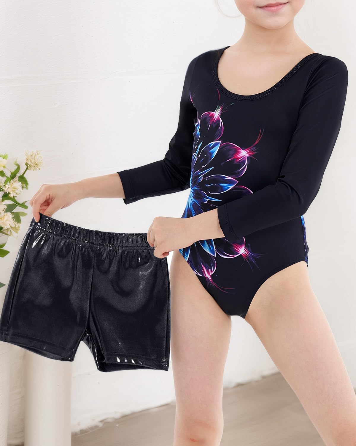 JiAmy Justaucorps de gymnastique pour filles de 3-12 ans avec dos croisé, manches longues et short, tenue de ballet scintillante