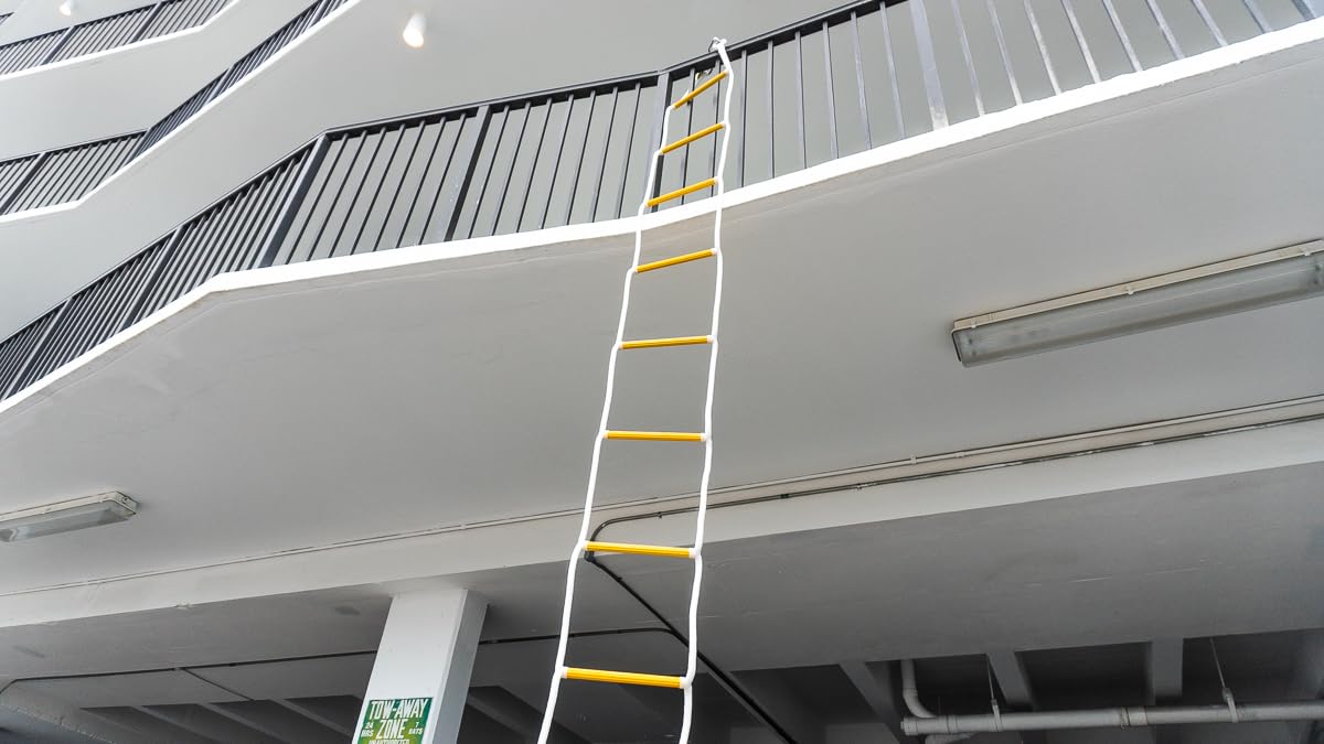 Feuerleiter zur Brandevakuierung 5 m/Notleiter - Feuerleiter/Strickleiter mit Karabinern/Rettungsleiter vor Feuer