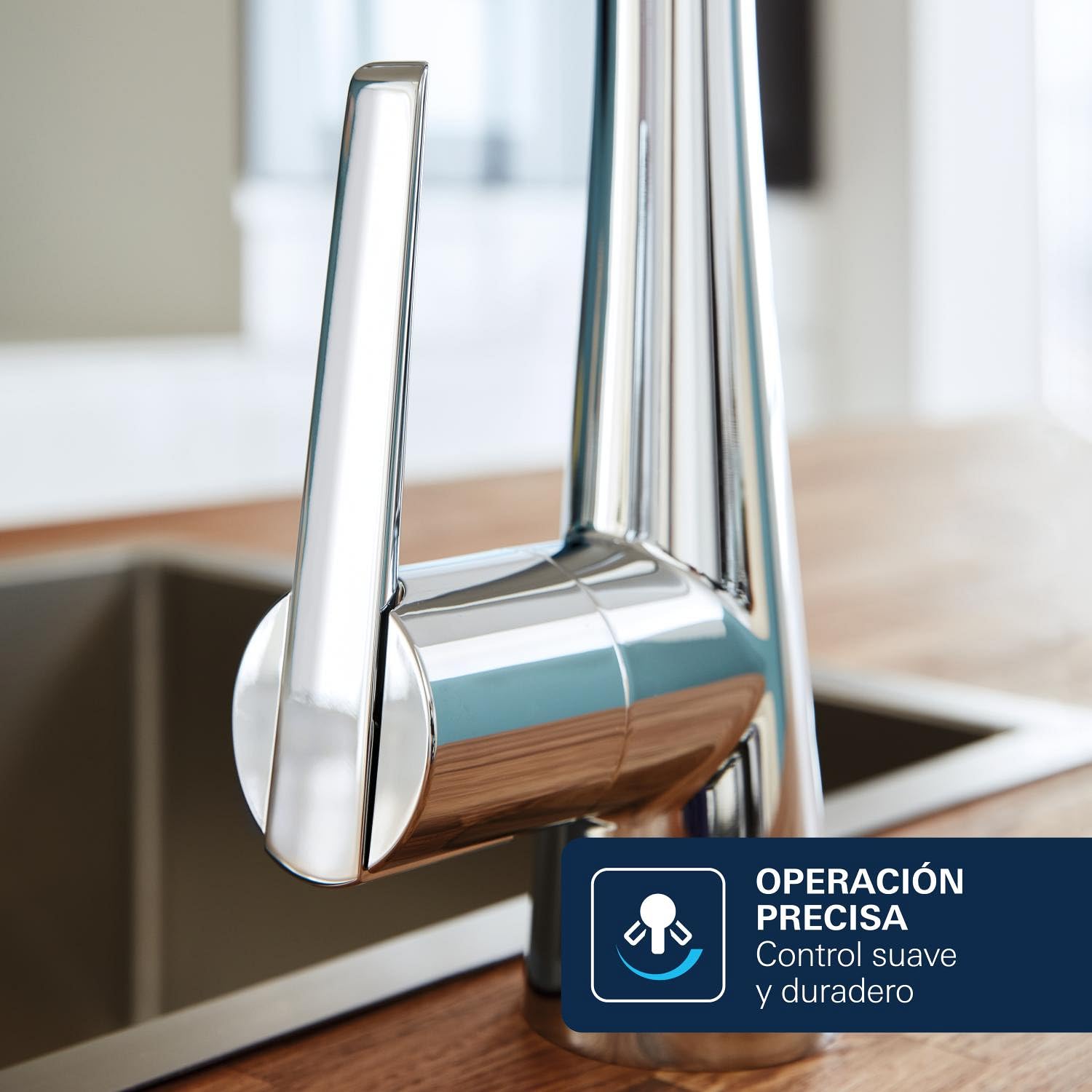 GROHE Zedra, Grifo de cocina 3 chorros (ducha extraíble, giratorio 360°, ahorro de agua con limitador de caudal variable, fácil montaje en fregadero), cromo, 32294002