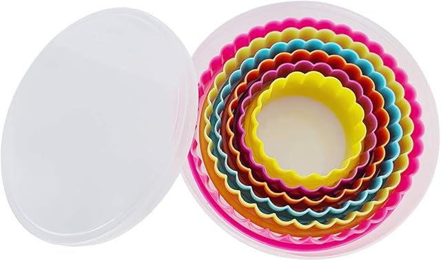 Round Cookie Cutter Set, XCOZU 6pcs Plastic Crinkle Cookie Cutters Shapes Pastry Cutter, Biscuit Cutters Sandwich Fondant Fruit Dough Baking Cutters for Kids
