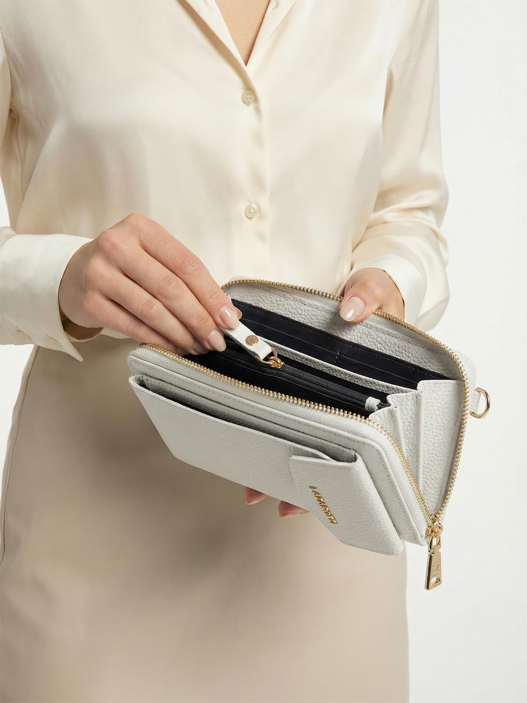 Lazarotti Bologna XL Portafoglio da donna in pelle e custodia per cellulare (2 in 1), 16 scomparti per carte di credito, da appendere con protezione RFID, 19 x 11 x 3,5 cm, bianco, Mittelgroß,