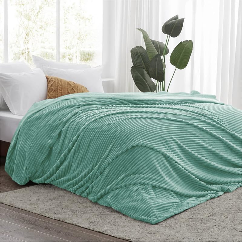 Image of BSB HOME Pencil Pattern Flannel Fleece Sherpa Blanket 220 X 150 Cm, Soft, Plush, Fluffy Season /Ac and Mild Winter Reversible Blanket - Single Bed (Mint Green, Weight - 1.6 Kg), 300 TC