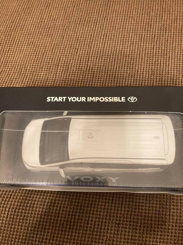 トヨタカラーサンプル ヴォクシー (90系) ホワイトパール Amazon | 90系 ヴォクシー VOXY カラーサンプルミニカー