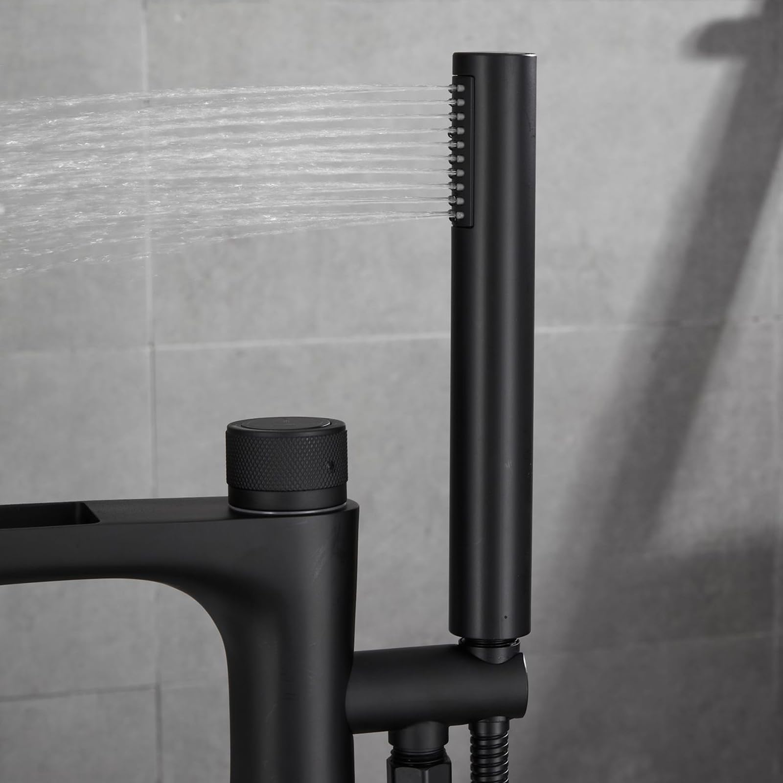 Grifo Mezclador de Bañera Y Ducha Independiente Color Negro con Agua Caliente Y Fría Y Función de Cascada Incluye Ducha de Mano Y Un Solo Mando