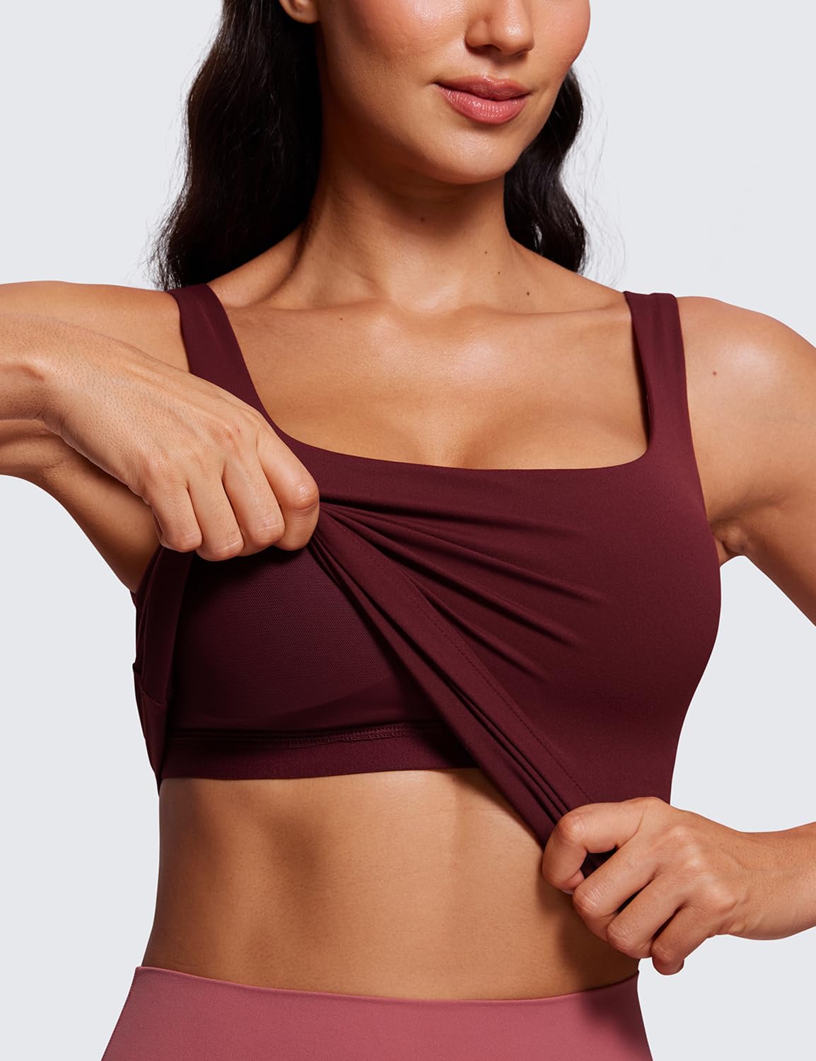 CRZ YOGA Butterluxe Yoga Camisola Cuello en U | Soporte Ligero, Sujetador Incorporado, Almohadillas Extraíbles, Extremadamente Suave, U Atrás, Tirantes Anchos, para Mujer