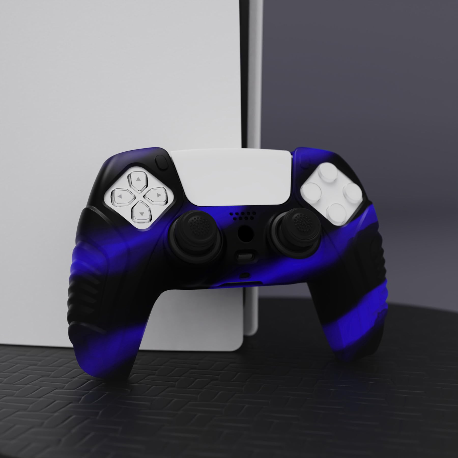 PlayVital Coque Manette pour ps5 Protection Housse Silicone avec Capuchon Joystick pour ps5 Controller Cover Skin，Édition Guerrier Enragé-Bleu & Noir
