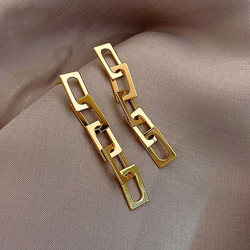 Boucles d'oreilles longues légères pour sublimer vos looks de fête