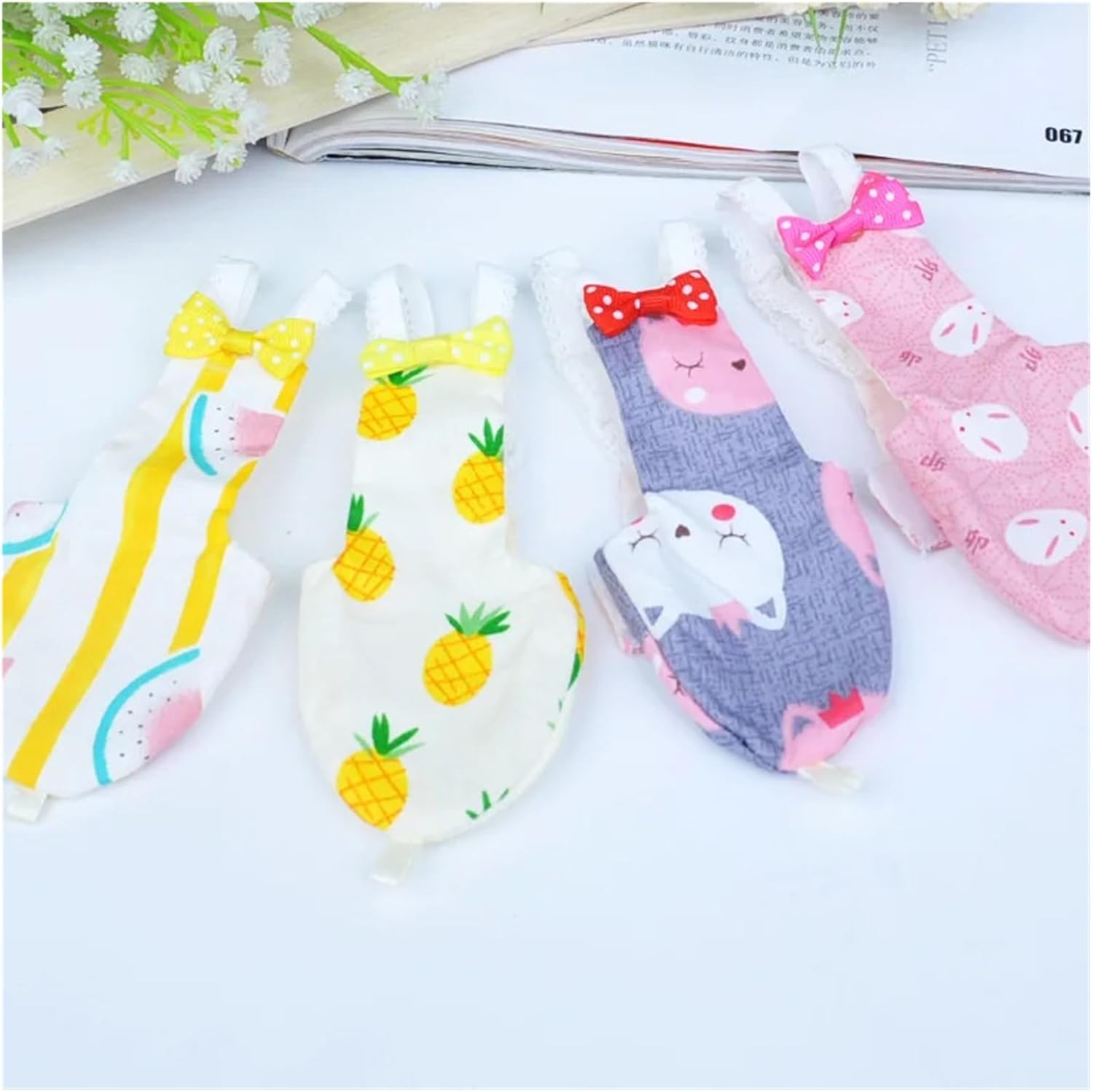Bird Diaper, Pet Parrot Flight Suit Bird Diaper Clothes Pigeon Harness Accessories Leash for Parrots and Pigeons,for Bird(Pink Rabbit,Large)