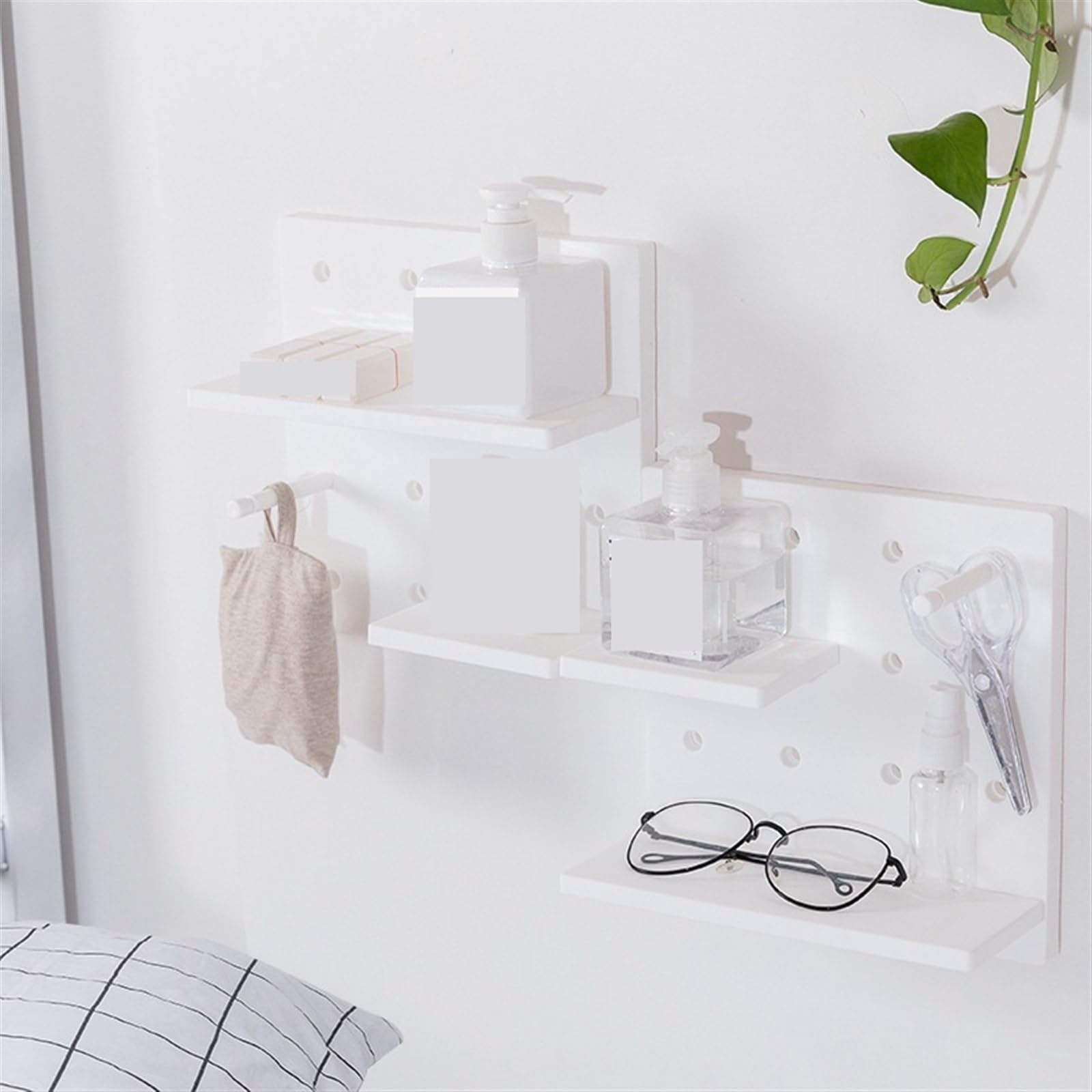 Lochwand zur Wandorganisation Kunststoff Loch Bord Wand Regal Lagerung Rack Perforation-freies Panel Schlafzimmer Pegboard Room Decor(WhiteX3)