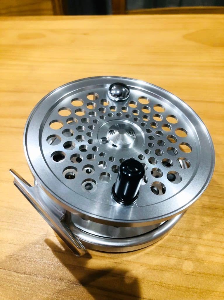 SUSSEX SALMON II フライリール Amazon | ケンサワダ名機 フライリール サセックスサーモンⅡ 右
