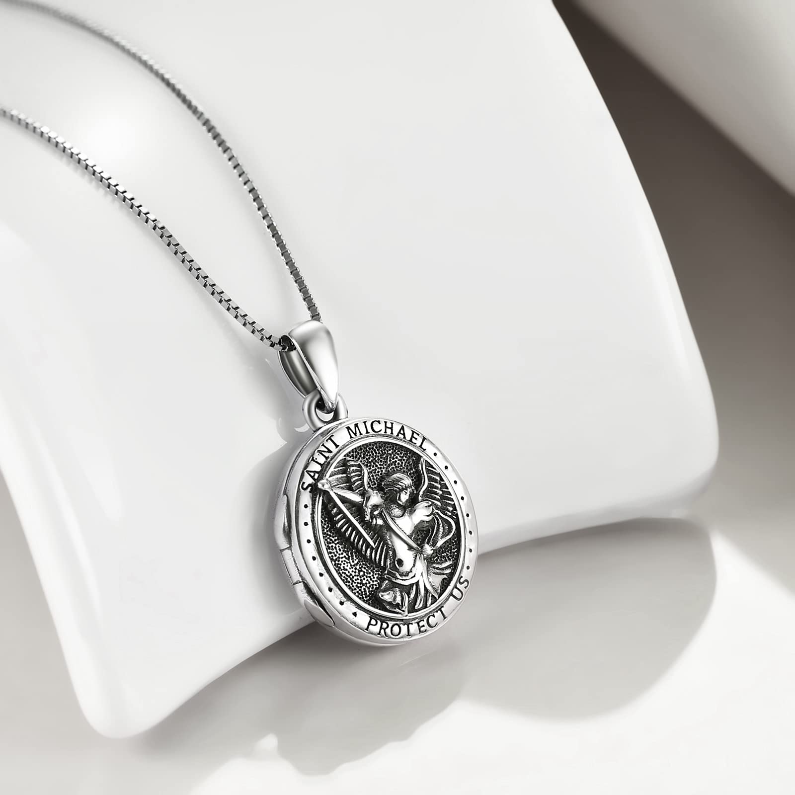 POPLYKE Erzengel St. Michael Protect Us Medaillons, Sterlingsilber, Halsketten, Geburtstagsgeschenke für M?nner, Jungen, Frauen, die Bilder halten