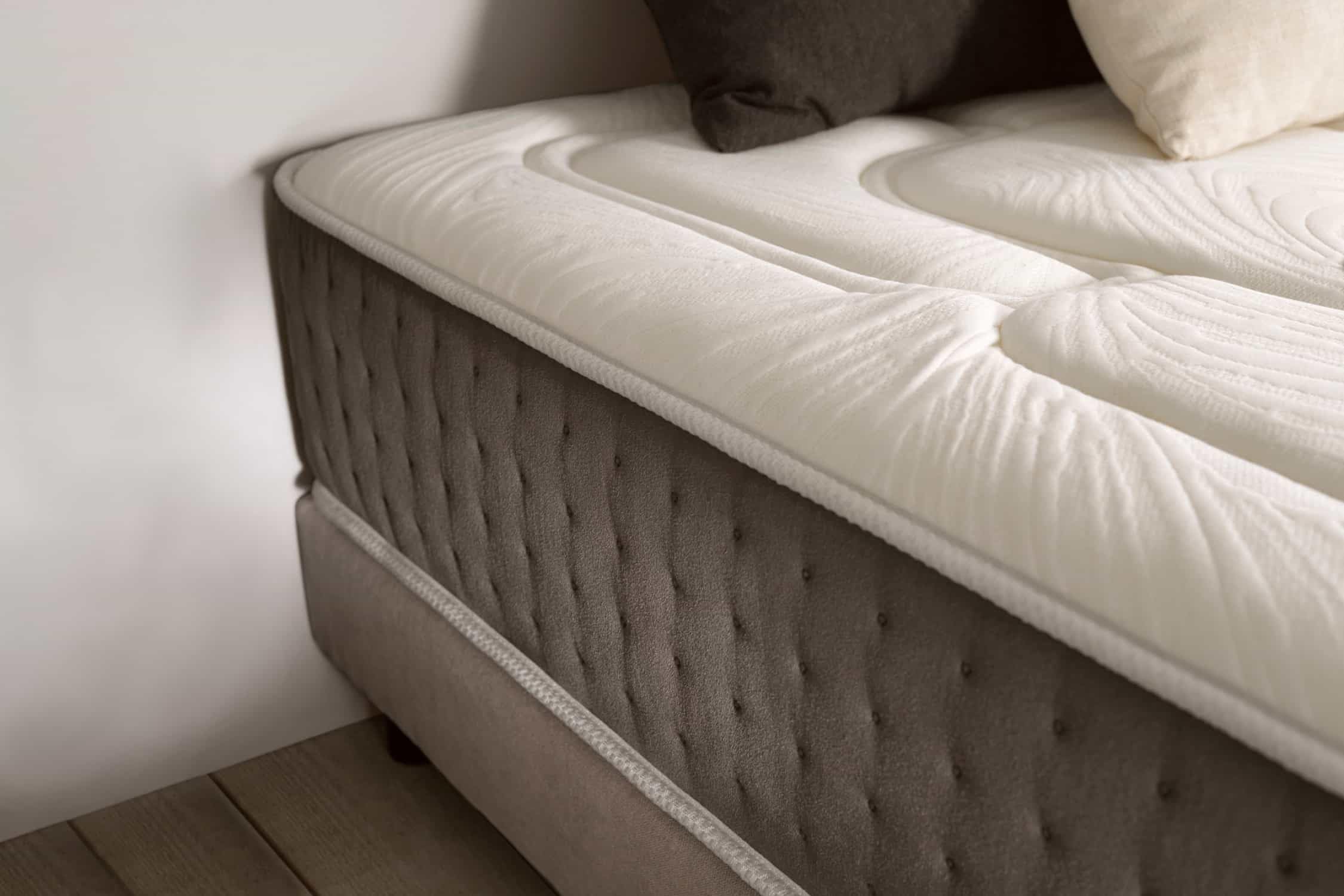 Moonia | Materac wiskoelastyczny 140X190 KingMax Multizone | Maksymalny komfort | Wysokość +/- 30 cm | Przeciwgrzybicze, przeciwbakteryjne, przeciw roztoczom | System pielęgnacji ciśnienia | Wszystkie pomiary
