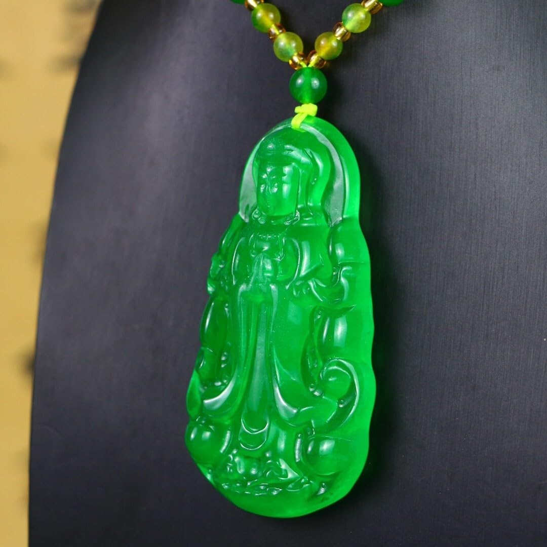 翡翠縁起彫刻根付ペンダントトップ置物