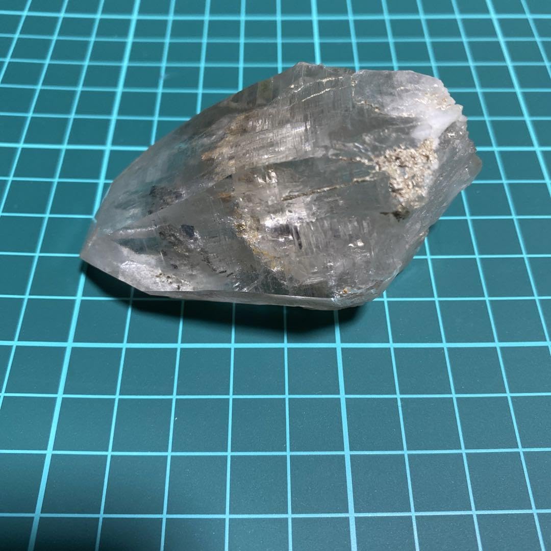 Amazon.co.jp: 水晶クラスター ポイント 重さ約132g : 文房具