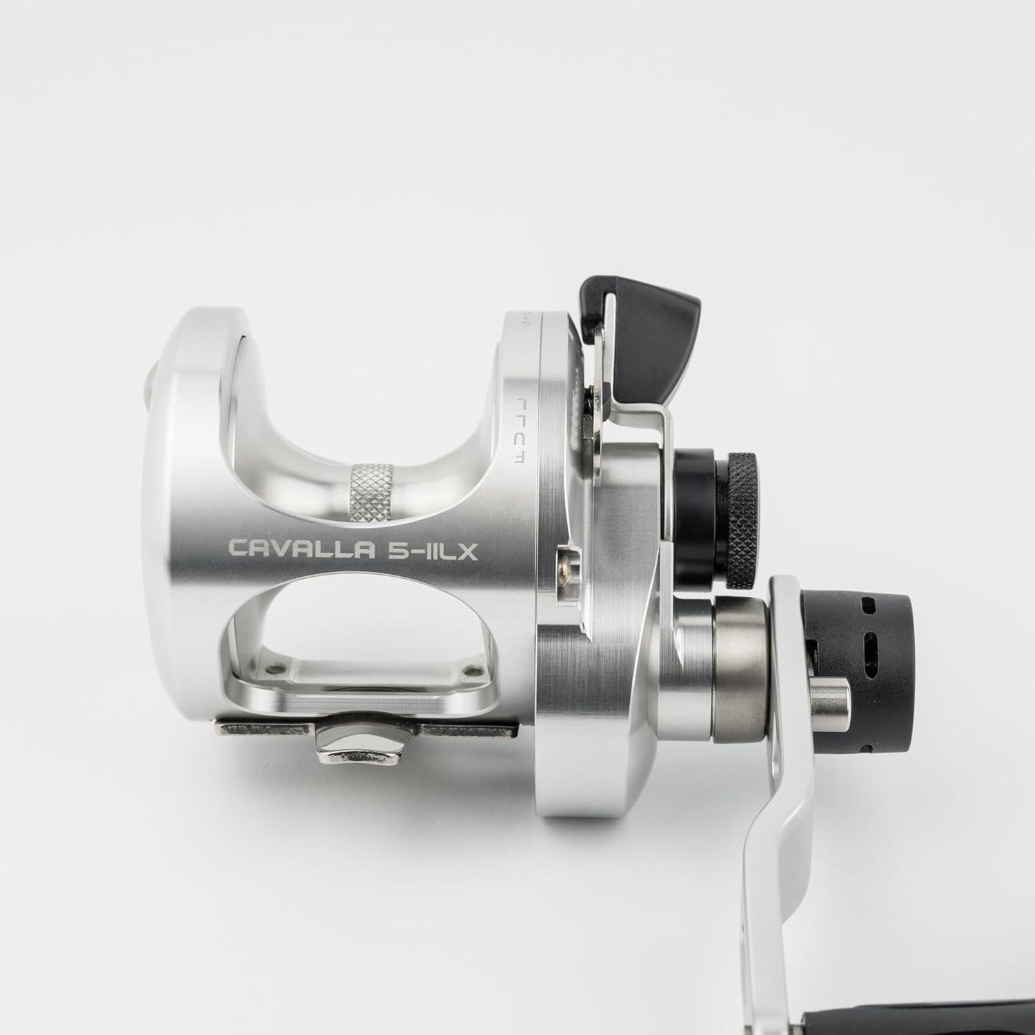 CAVALLA CAV-5NII （左ハンドル）　レバードラグ　カバラ Amazon | CAVALLA CAV-5IILX-TB (T-BAR KNOB) 左巻き | OKUMA | ベイト