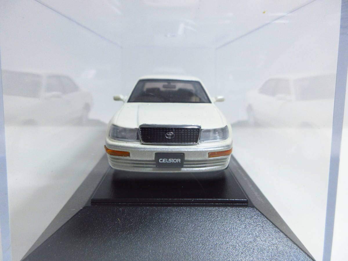 中古カー模型　トヨタ Celsior (C-TYPE 1989) 中古カー模型 トヨタ Celsior (C-TYPE 1989)