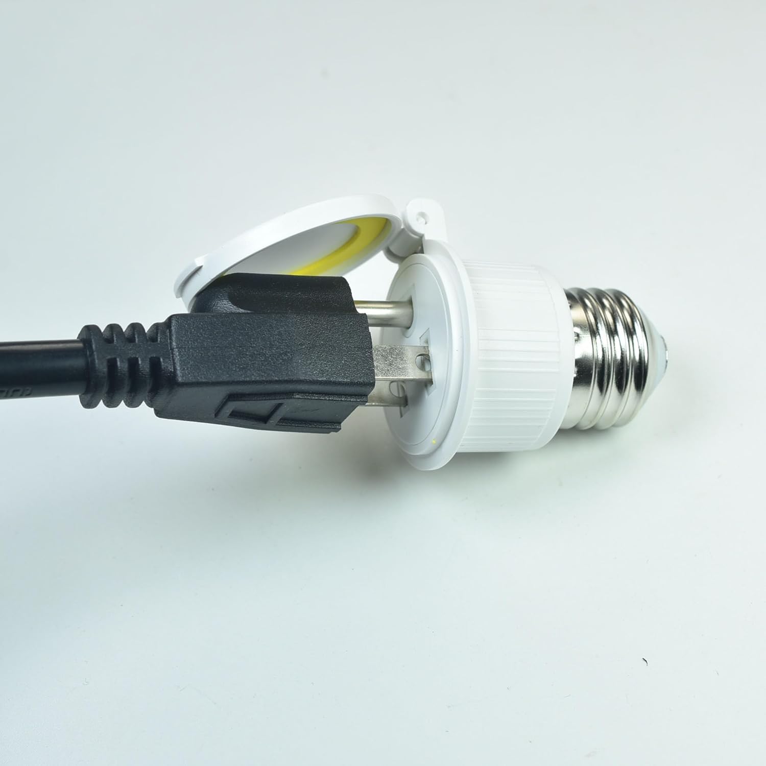 E26/E27 Waterproof Light Bulb to Socket Adapter, 3 Prong Light Socket to Plug Adapter, Flip Top Polarized Light Bulb Outlet Socket Adapter, Plug-in Light Socket Converter, 2 Pack White