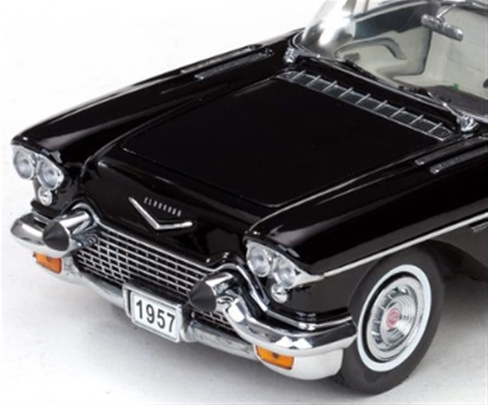 Amazon.co.jp: ダイカストカー 1:18 キャデラック 1957 レトロ