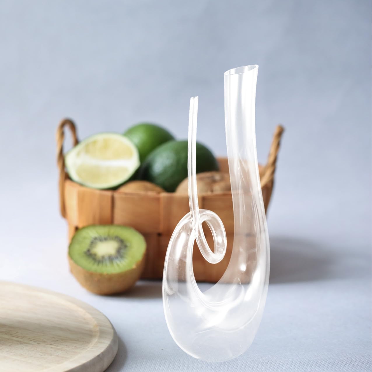 NUOBESTY Decanter per Vino in Cristallo Trasparente 1300Ml Piccola Caraffa di Vetro Design Semplice e Maneggevole Accessori per Vino Adatti a Ristoranti Bar e Uso Domestico